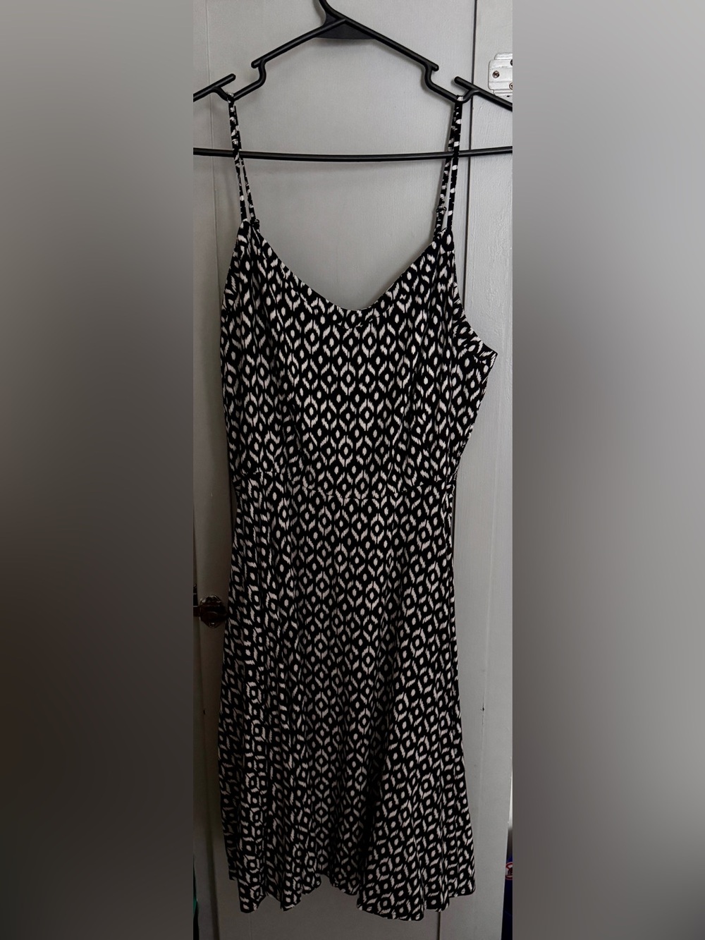 Old Navy Black and White Geometric Fit-and-Flare Dress